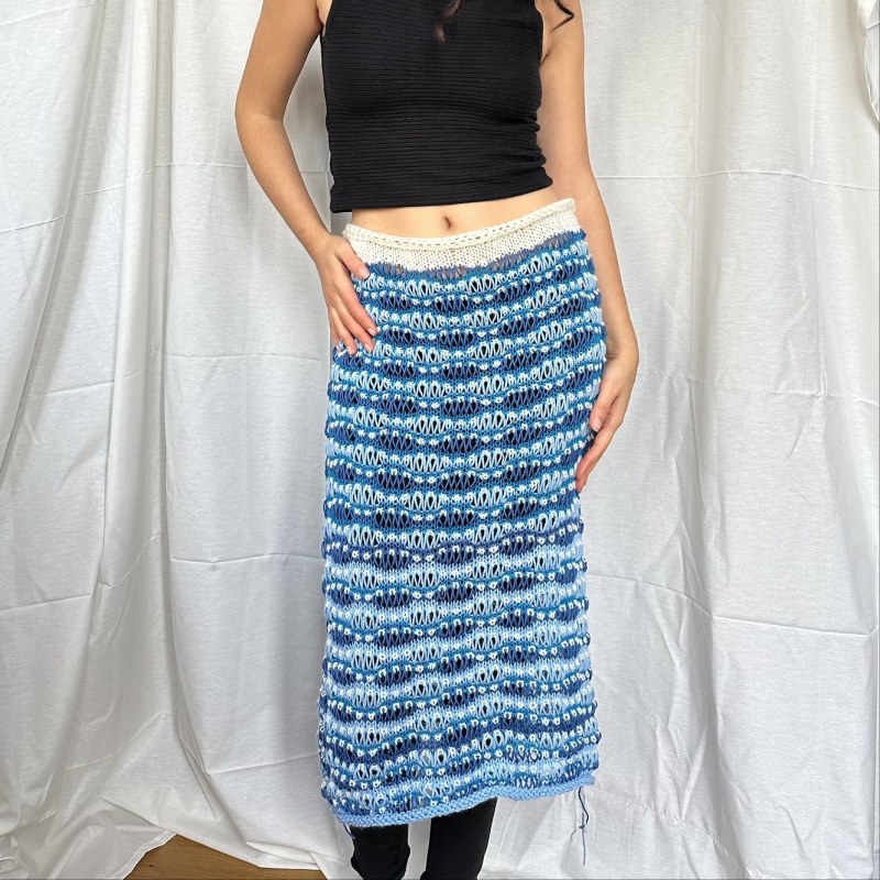 Wavy Blue Knit Skirt
